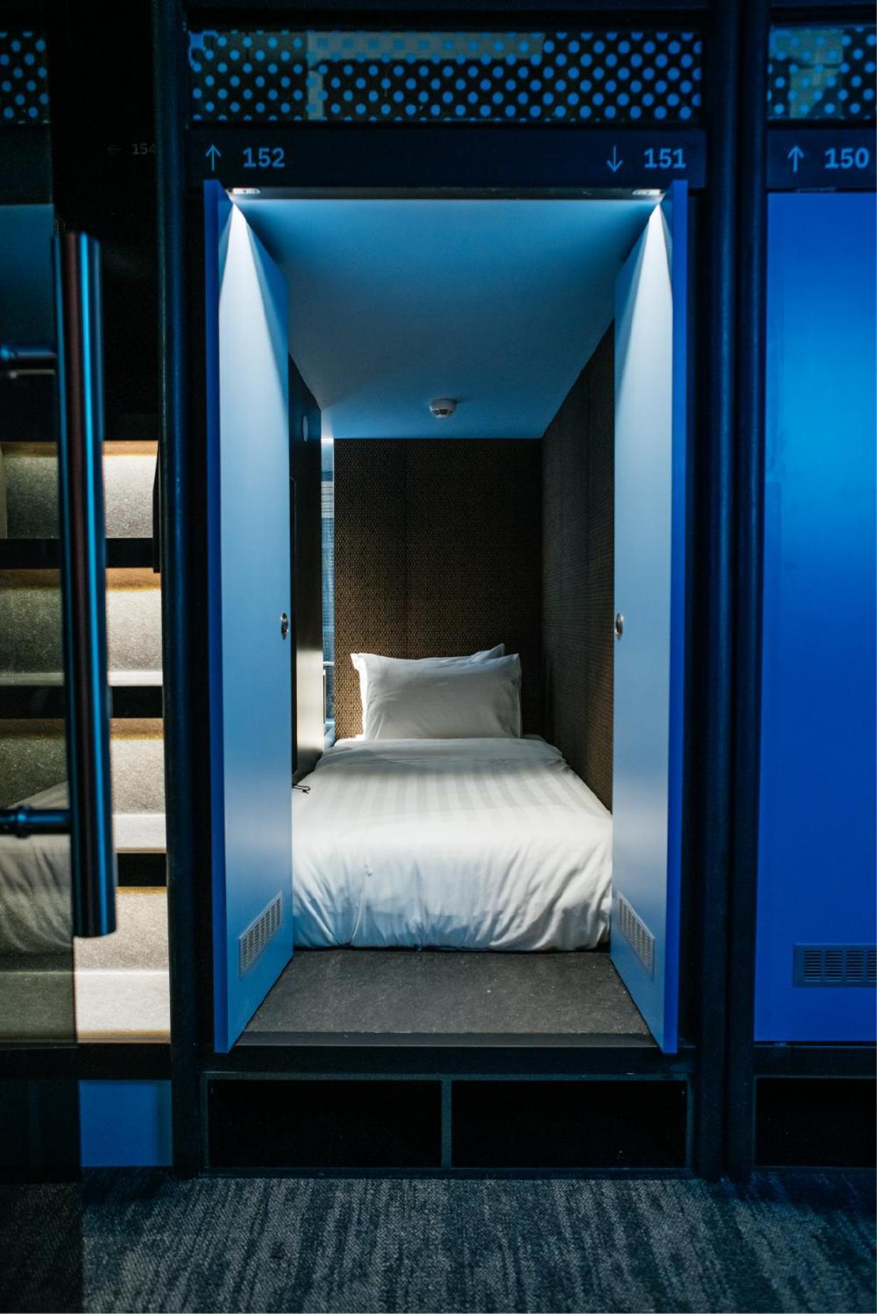 Capsuletransit Airside Klia T2 - Airport Hotel - International Departure Near To Transit Hall, Gate Q Sepang Exterior photo